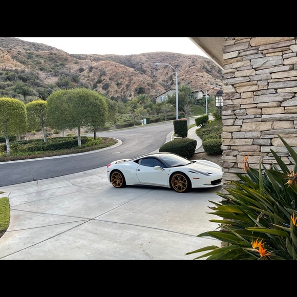 Meet your Posher, Erick - Picture 3 of 4